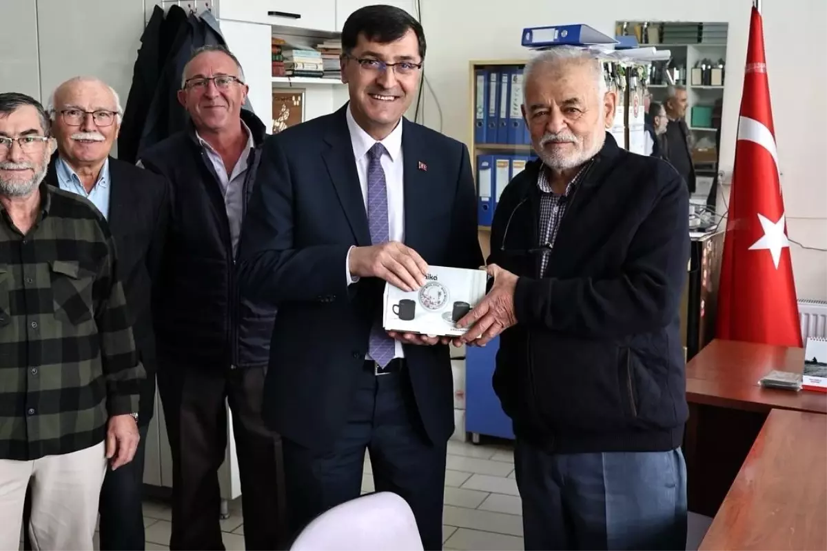 Kütahya Belediye Başkanı Arıcılık Sektörünü Ziyaret Etti