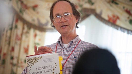 Thomas Seeley waxes poetic on bees