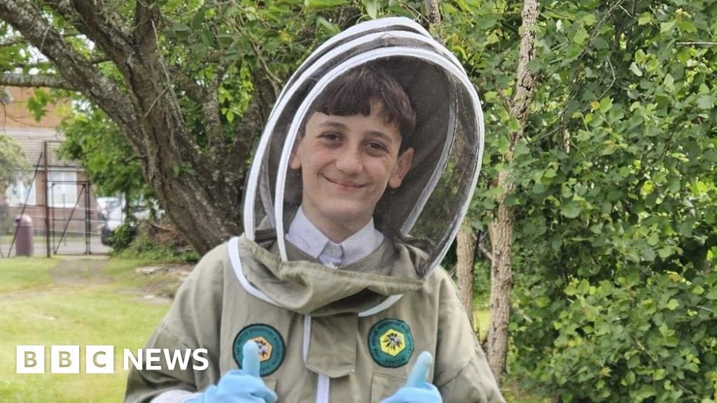 Beekeeper, 12, aims to share passion with friends