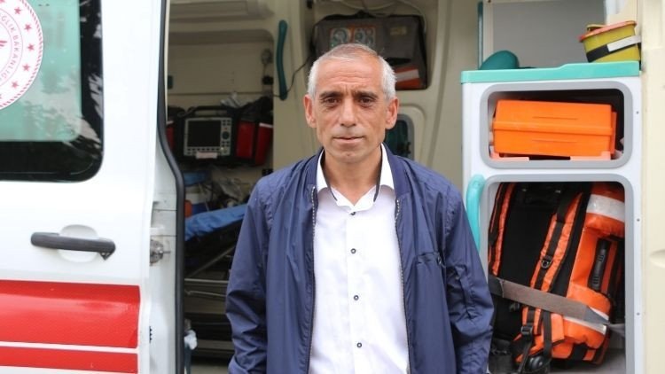 Deli bal tehlikesi! Bir kaşık yedi, az daha ölüyordu