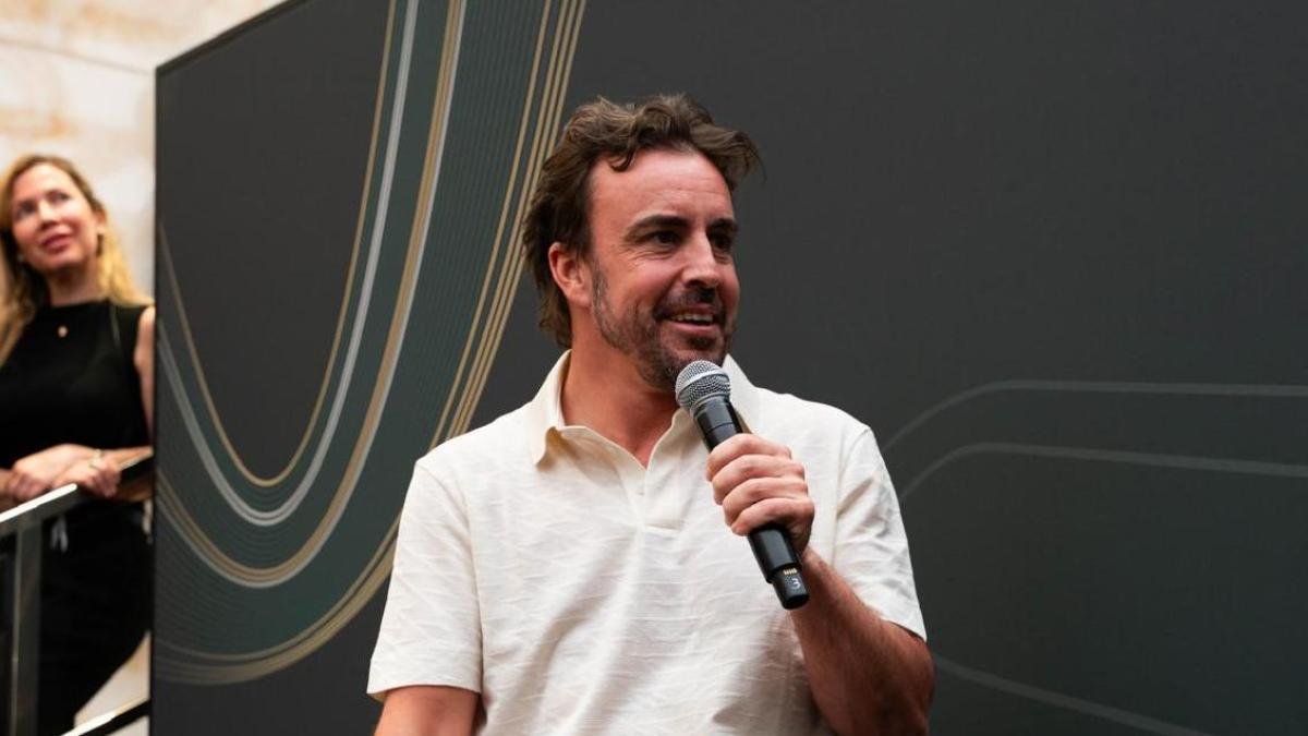 Fernando Alonso :  No hay que perder el tiempo explicando a la gente que no quiere entender . La F1 es así . Verstappen es el mejor piloto de la parrilla y este año va a quedar 5º o 6º en el Mundial  