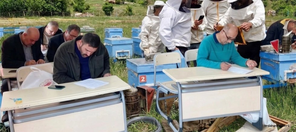 Posofâta ArıcılıÄa Büyük Destek: Bakanlık Sertifikalı Ana Arı YetiÅtiriciliÄi EÄitimi Tamamlandı!