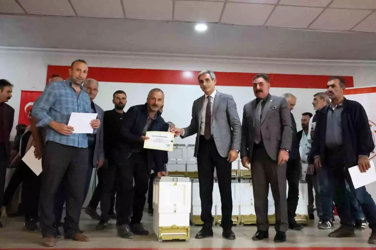 Kağızman'da Arıcılık Eğitimi Tamamlandı