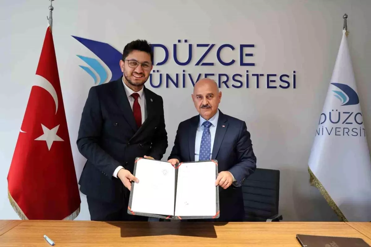 Düzce Üniversitesi ile Yığılca Belediyesi arasında, Yığılca Meslek Yüksekokulu'nun kurulması için iş birliği protokolü imzalandı. Protokol, Düzce Meslek Yüksekokulu'na bağlı Arıcılık Bölümü'nün ihtiyaç duyacağı taşınmaz alanın tahsisini içeriyor.
