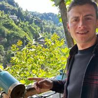 Arıcı, Ayıları Uzak Tutmak İçin ‘Top Ses Cihazı’ Kullanıyor Arüļeri Ayılardan Koruma…
