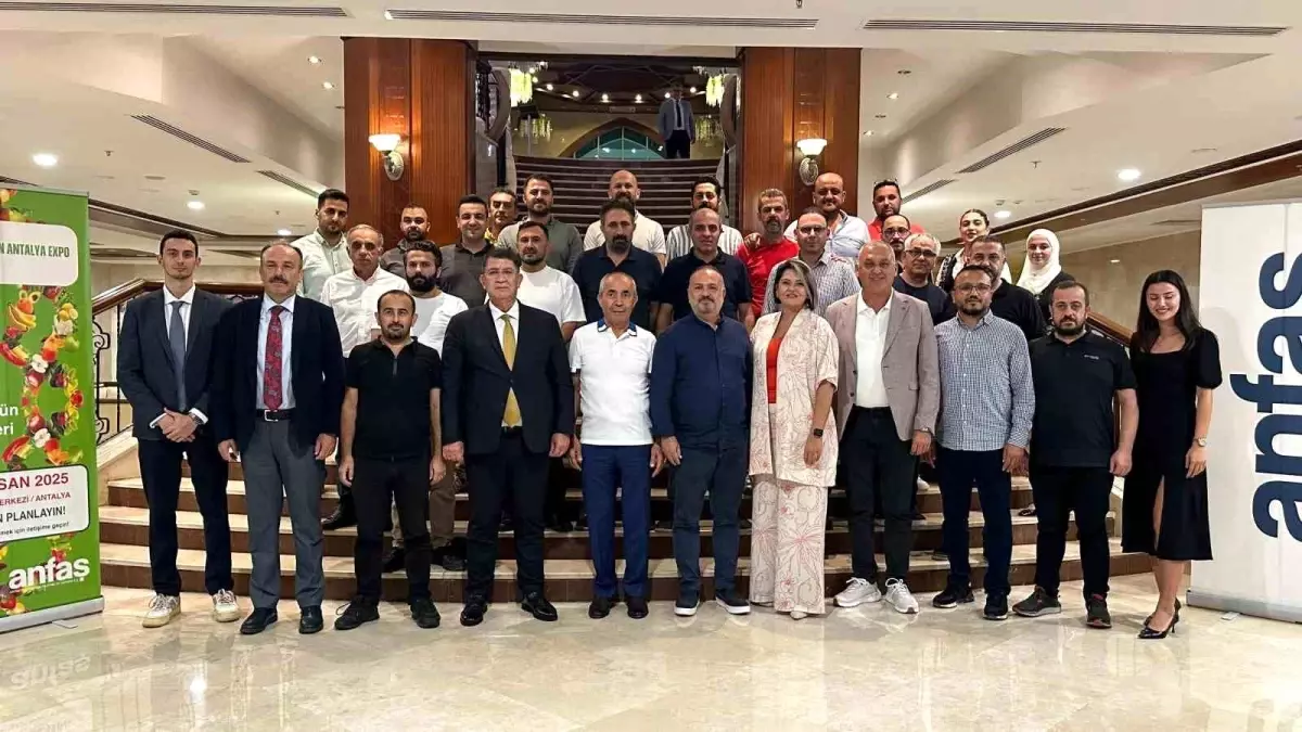 Sebze, meyve ve arıcılık fuarı, 17-19 Nisan 2024'te Antalya'da gerçekleşecek.
