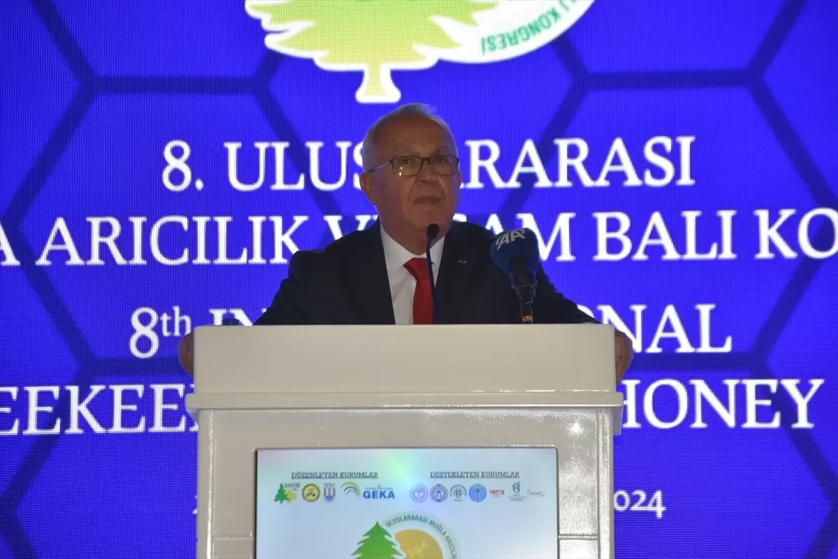 Marmaris'te Arıcılık ve Çam Balı Kongresi Başladı