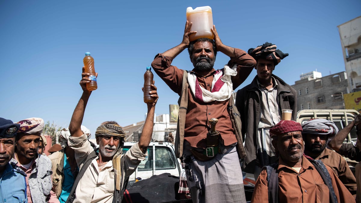 Yemen'de arıcılık: savaş ortasında bir ışık huzmesi Altı yıl süren savaşın ardından Yemen üçe…