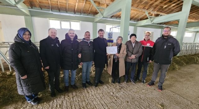 В Эскишехире вручена новая сертификат на пчеловодческое предприятие В первый рабочий день 2025…