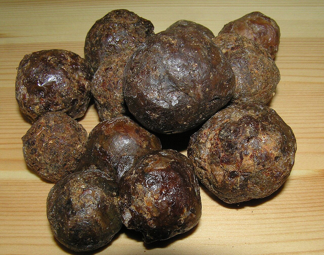 Topak haline getirilmiş ham propolis